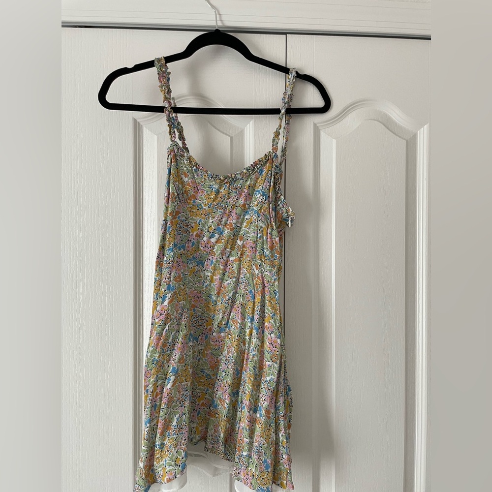 🌸 ZARA // Floral Dress // size: S // Good condition (only worn once)